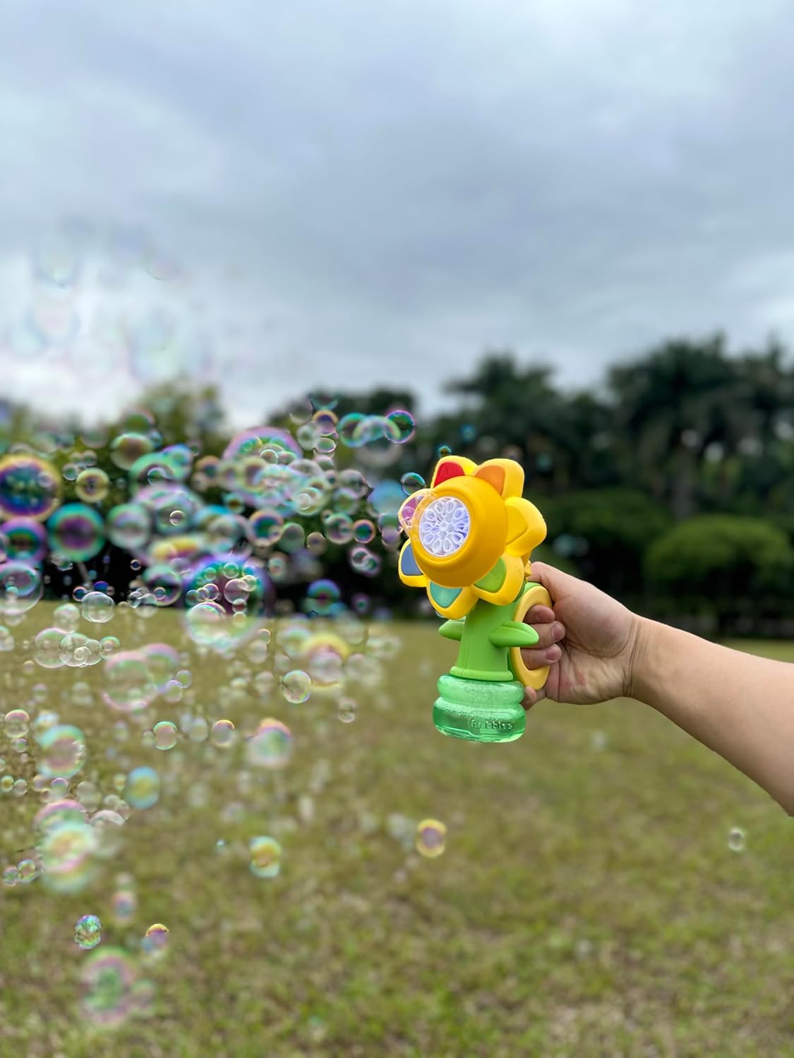 Electric Handheld Bubble Machine(One Click Start), 24cm*9cm*13cm